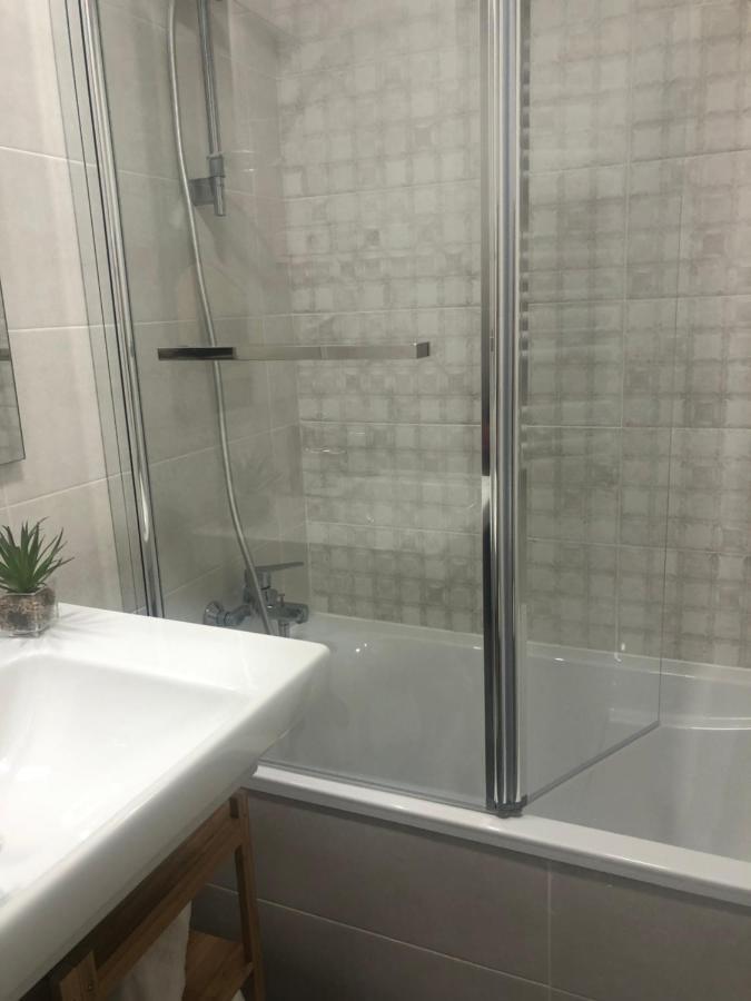 Habitacion Con Bano Privado Bilbao Kültér fotó